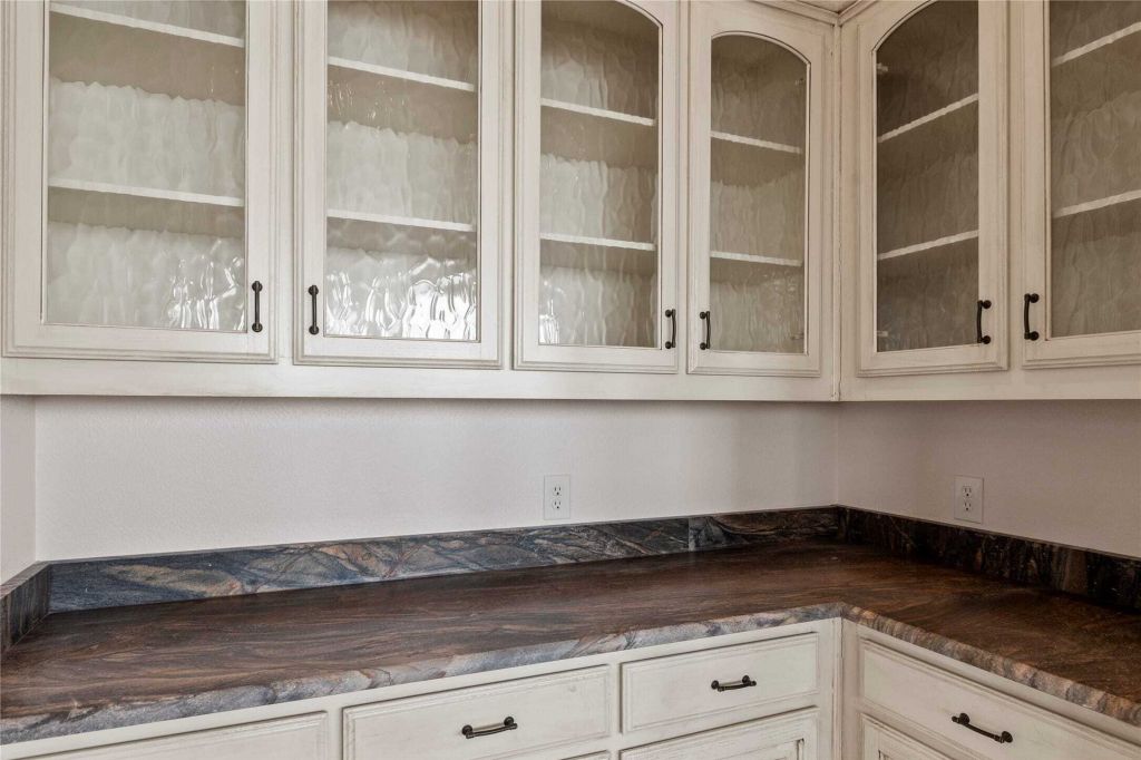 Property photo 3 of 31 <Alttext/>