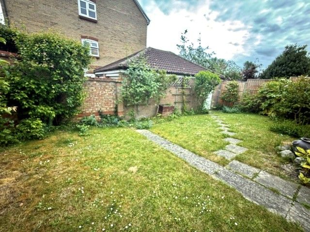 Property photo 1 of 5