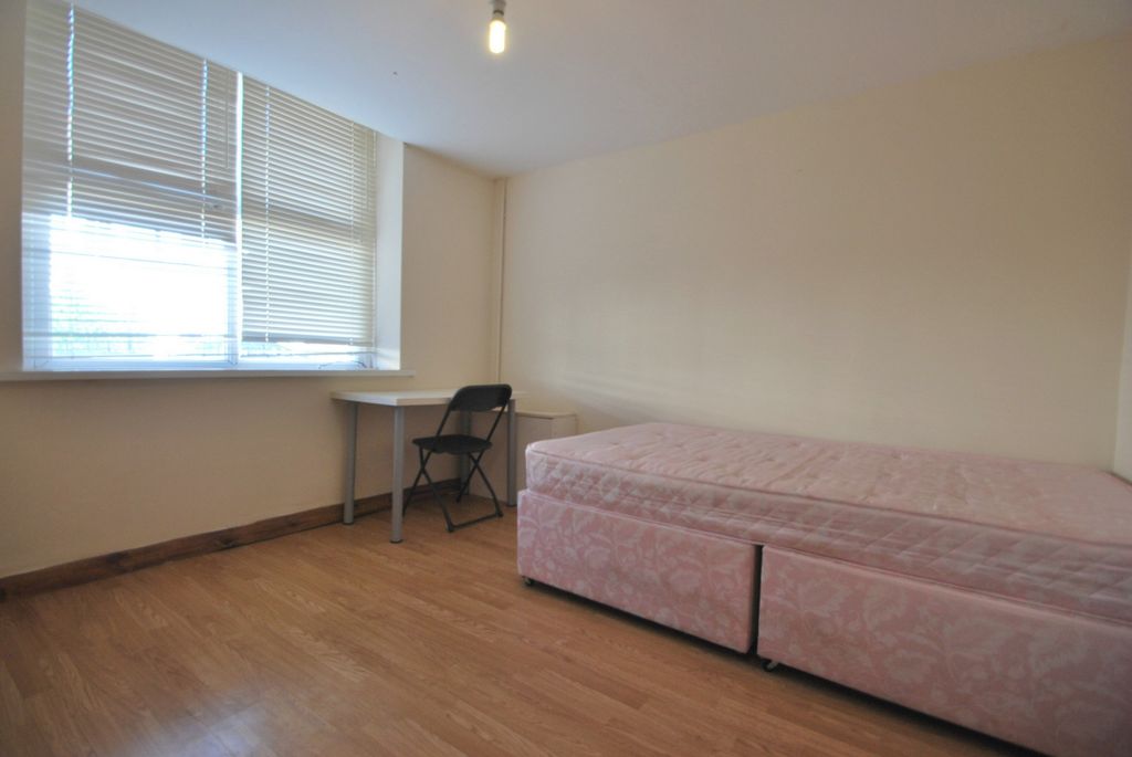 Property photo 3 of 15 Photo 14