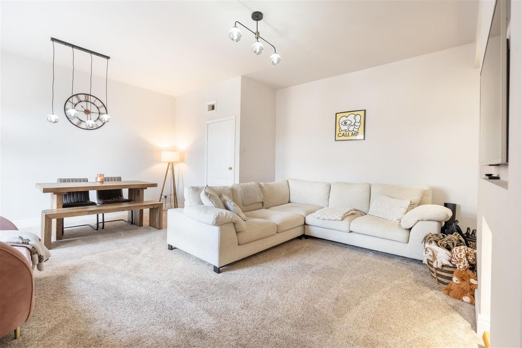 Property photo 3 of 8 Living Room