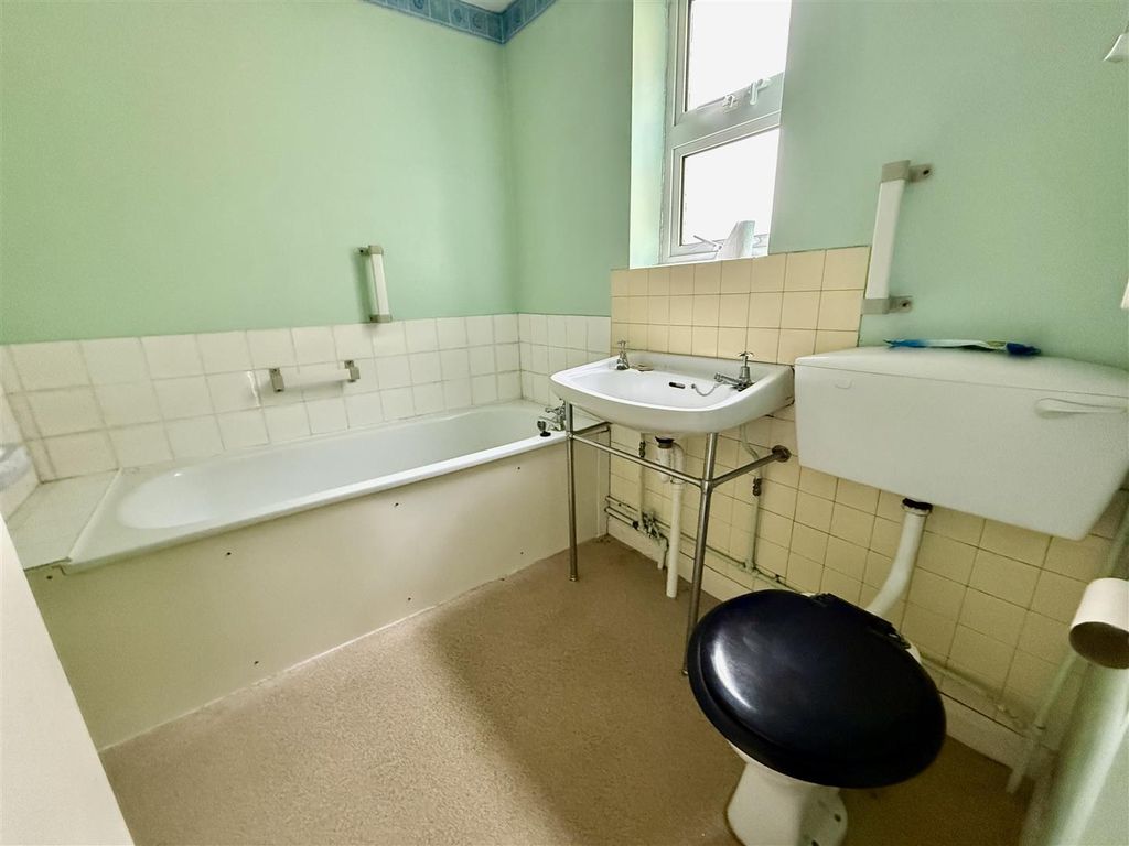 Additional image 9 of 4 bed semi-detached house for saleSt. Margarets Hill, Bradford-On-Avon BA15