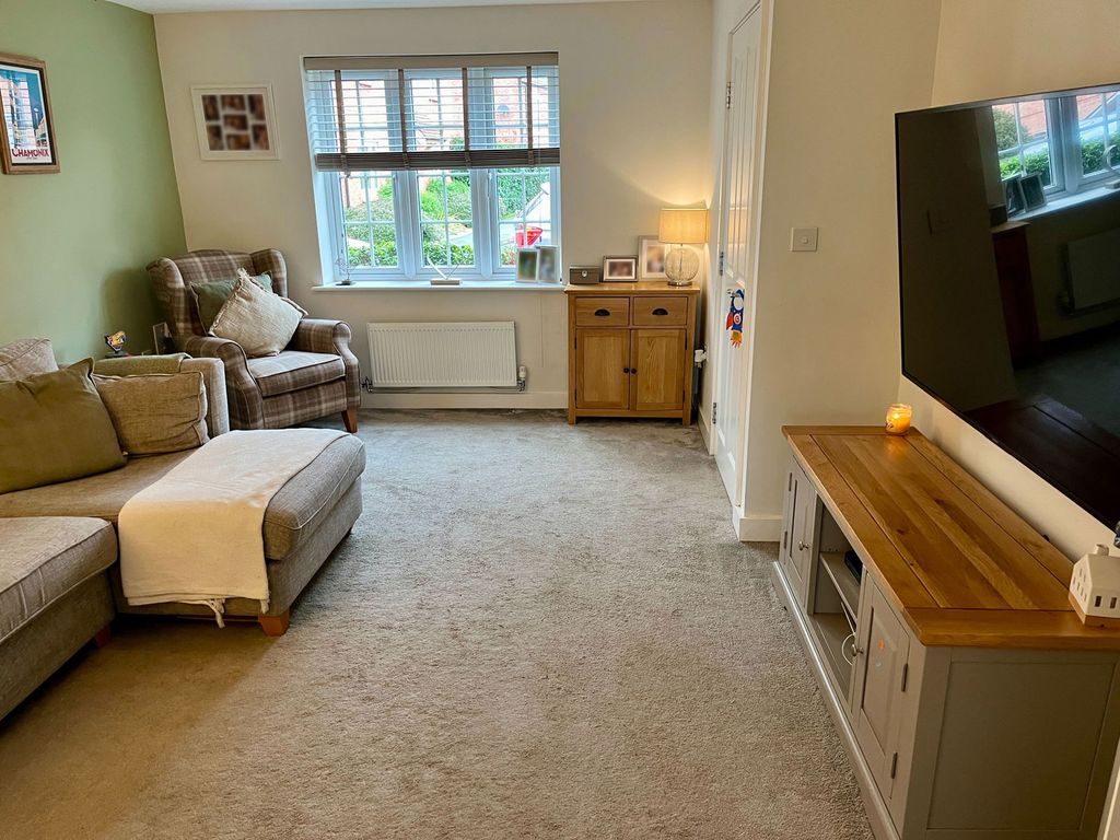 Property photo 2 of 19