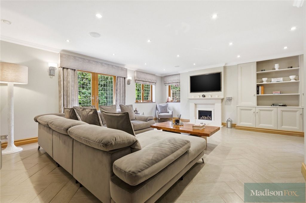 Additional image 5 of 5 bed detached house for saleWest View, Loughton, Essex IG10