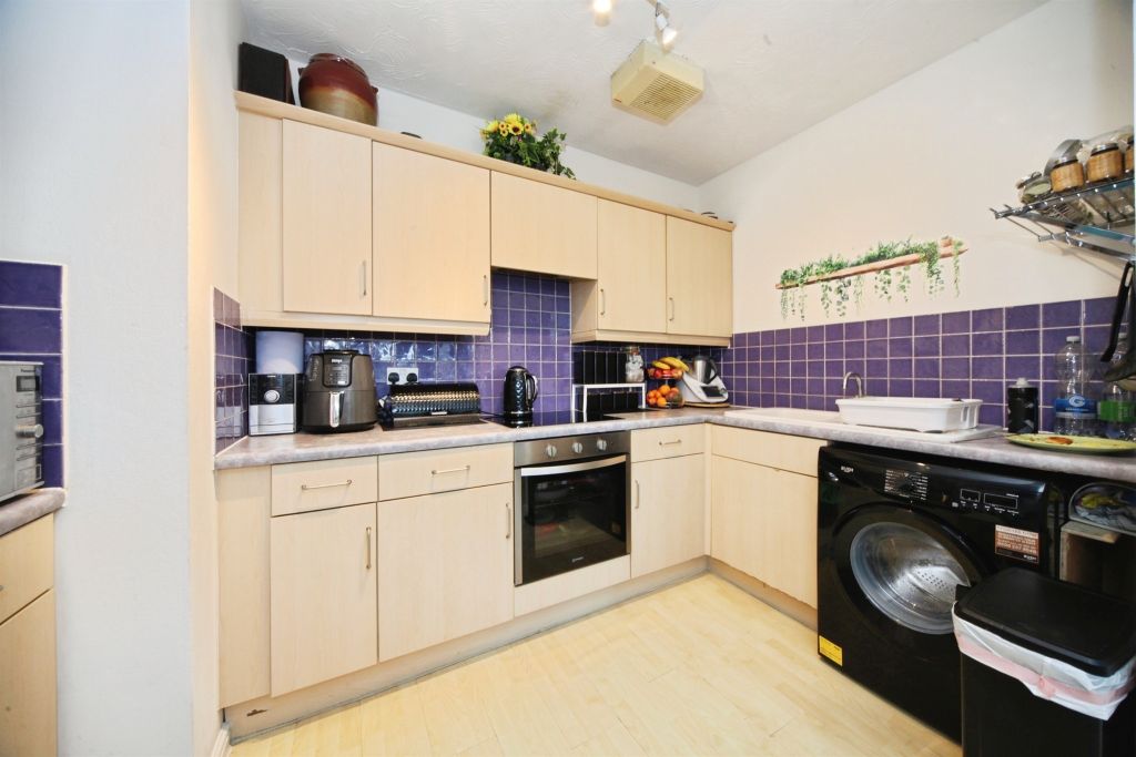 Property photo 3 of 10