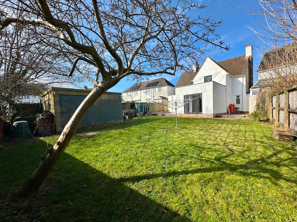 Property photo 2 of 19