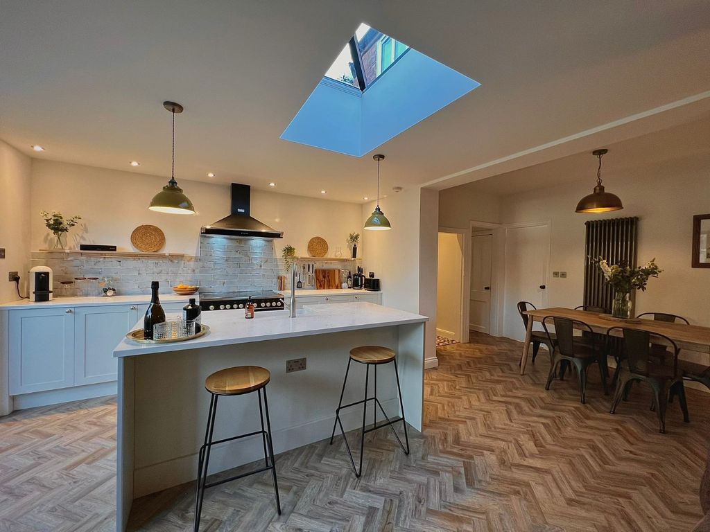 Property photo 2 of 18 Picture No. 52