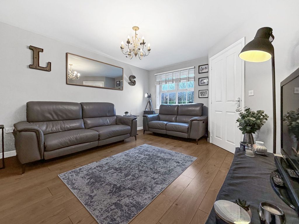 Property photo 2 of 24