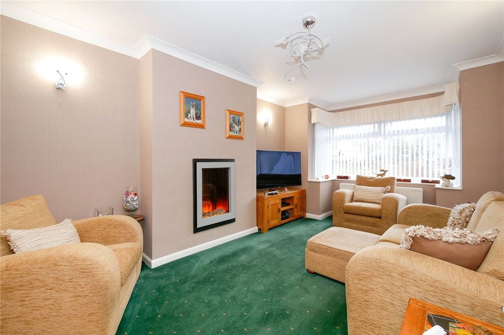 Property photo 2 of 21 Picture No. 01