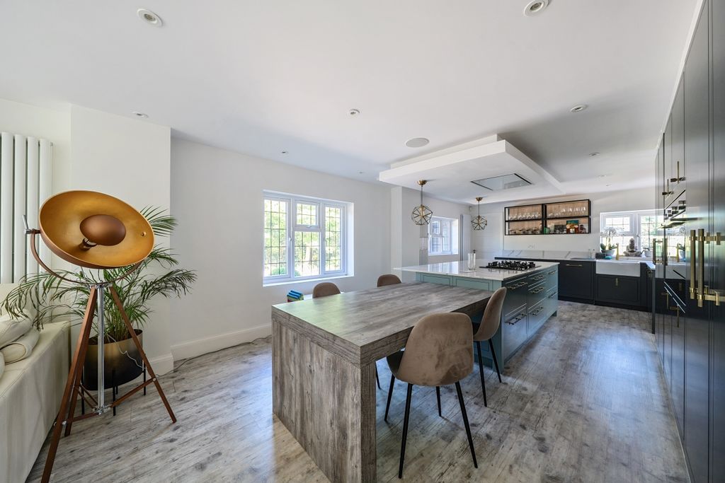 Property photo 2 of 18 1287123 (3)