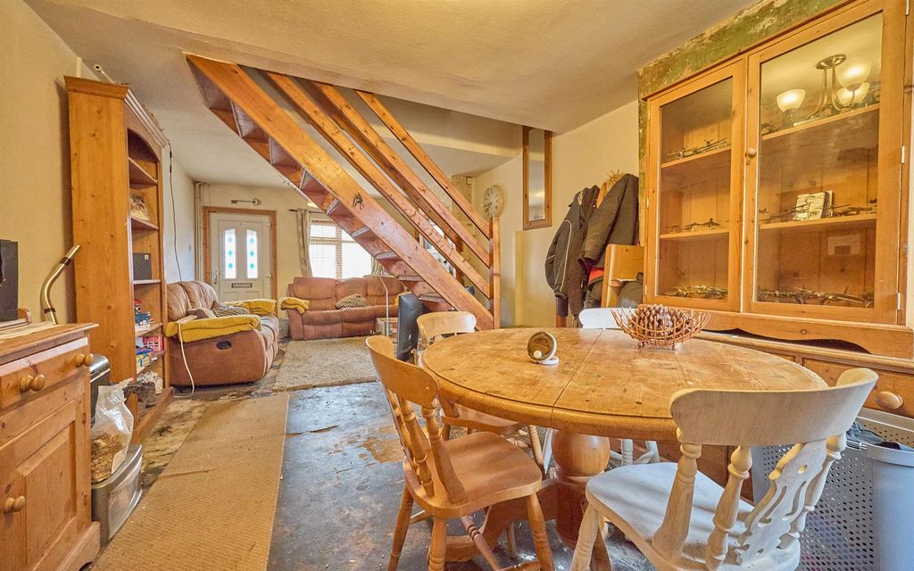 Property photo 2 of 9 Through Lounge Dining Room
