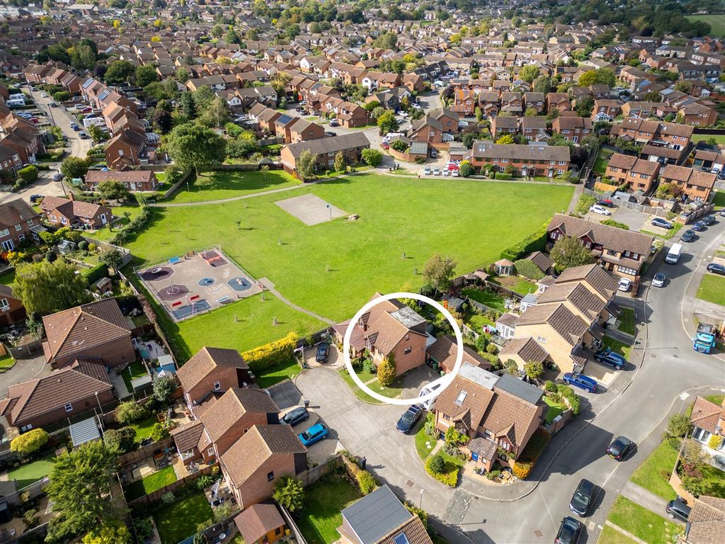 Property photo 2 of 17 Dji_0814-Hdr.Jpg