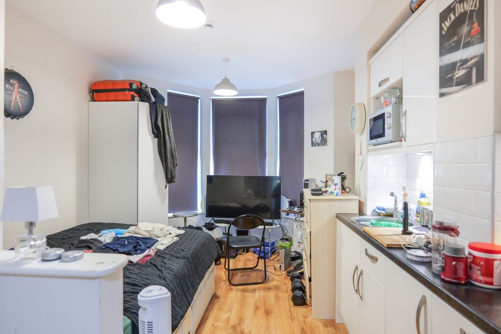 Property photo 3 of 30