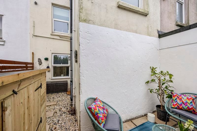 Property photo 3 of 14 Photo 4