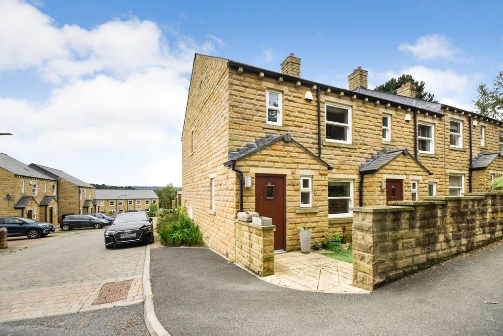 Property photo 1 of 18 Micklethwaite Lane