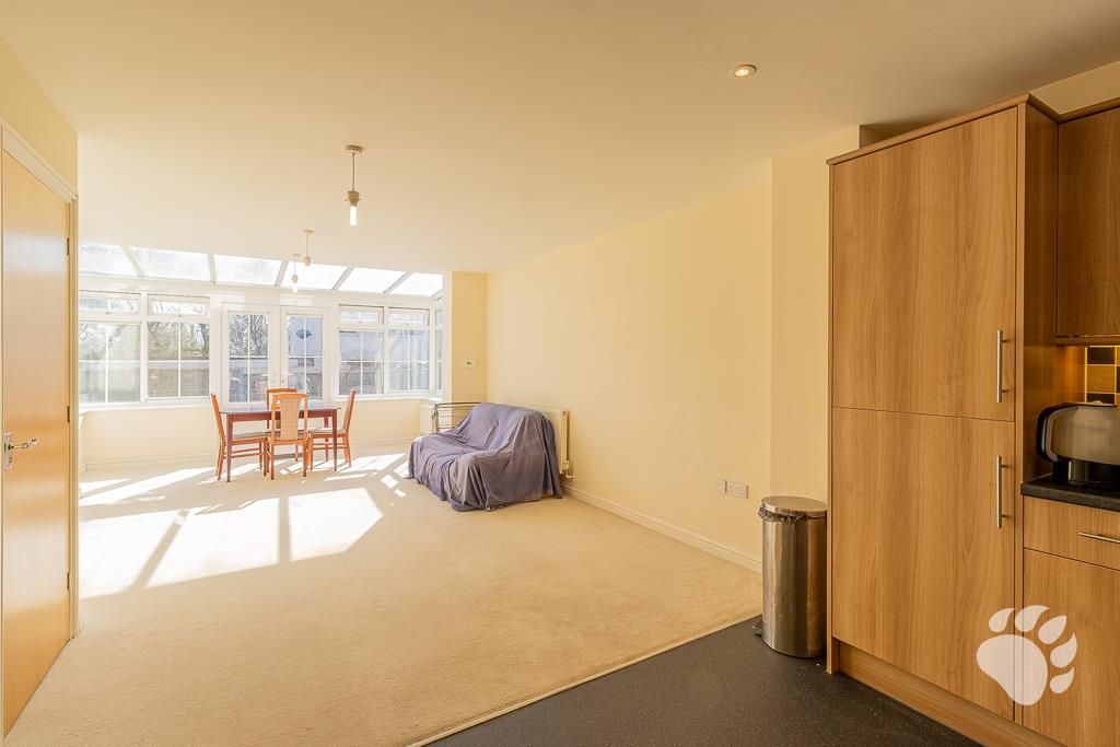 Property photo 2 of 22 Lounge/Kitchen/Conservatory