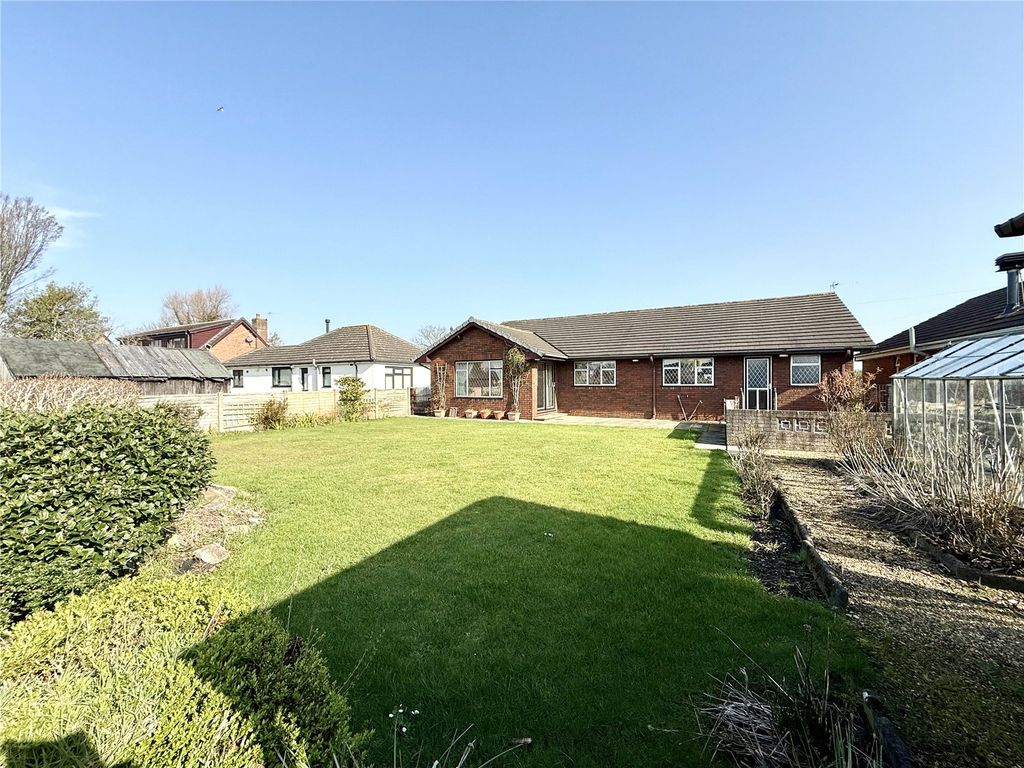 Property photo 3 of 23 Picture No. 17