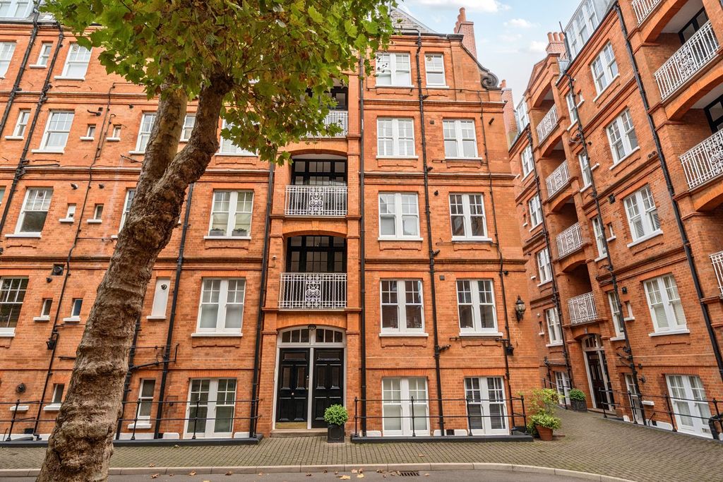 Property photo 2 of 13 Picture No. 03