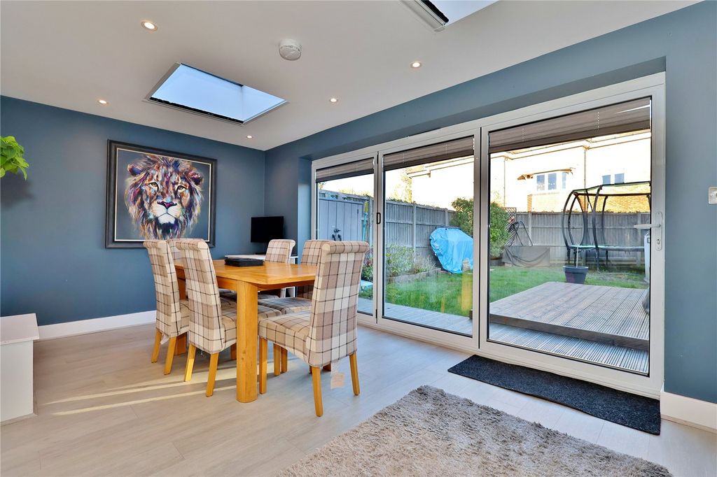 Property photo 2 of 17 Picture 2