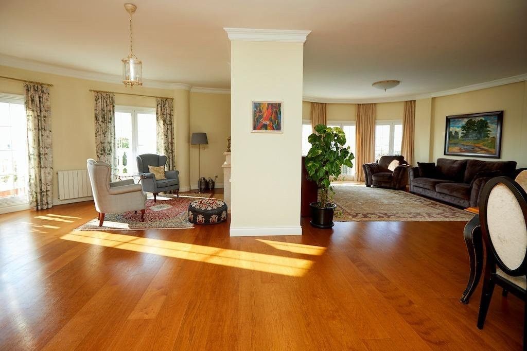 Property photo 3 of 47