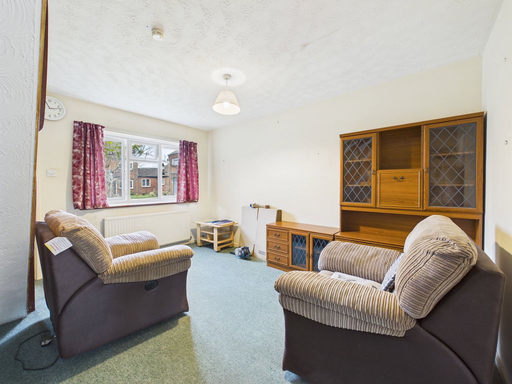 Property photo 3 of 11