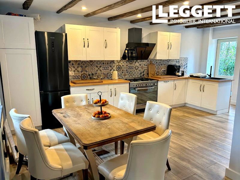 Property photo 2 of 10