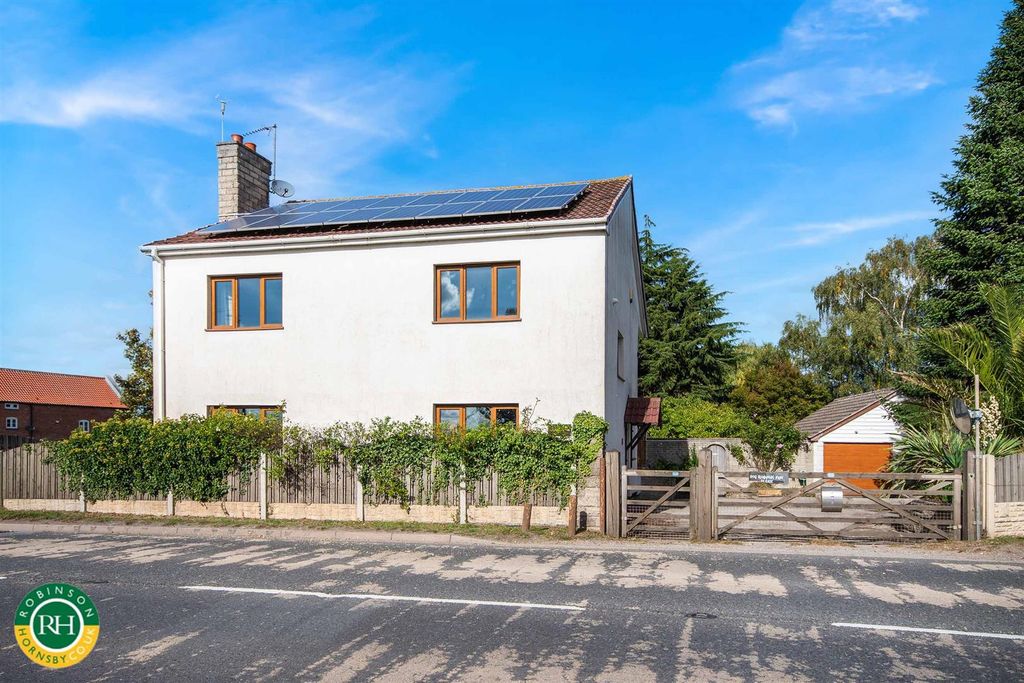 Property photo 2 of 42