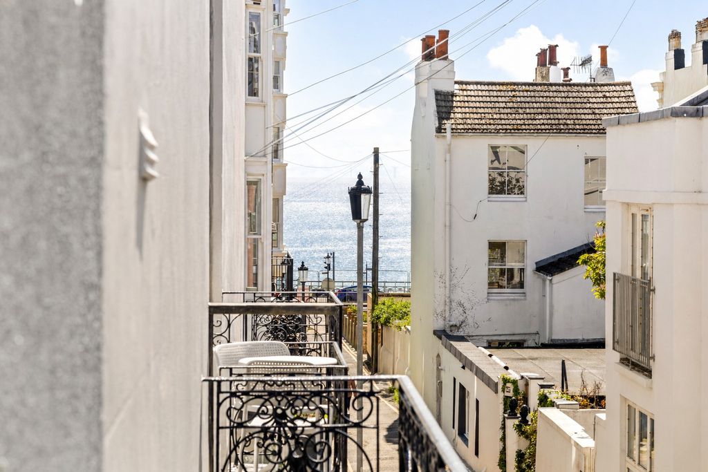 Property photo 3 of 41 5109545