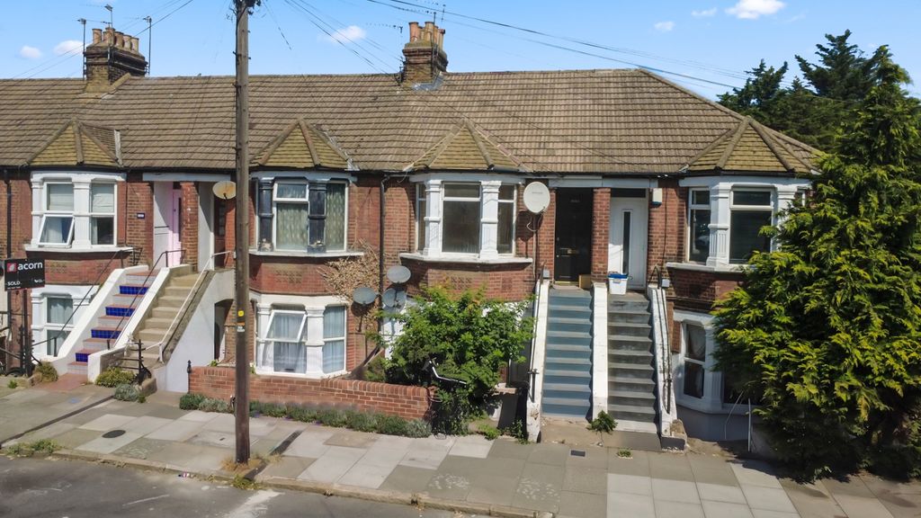 Property photo 2 of 15 4497201