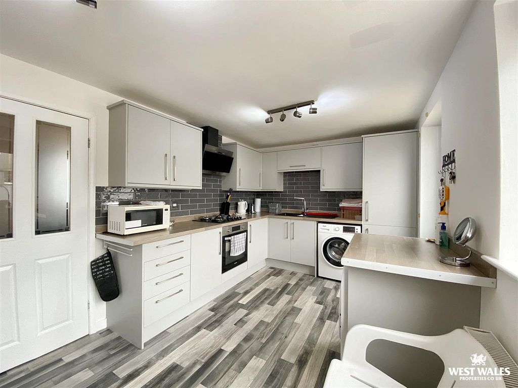 Additional image 5 of 2 bed semi-detached house for saleBufferland Terrace, Pembroke Dock SA72