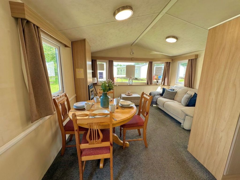 Property photo 2 of 9 Willerby Rio Gold 2011 Pkk57Jbdhs 143120698.Jpeg