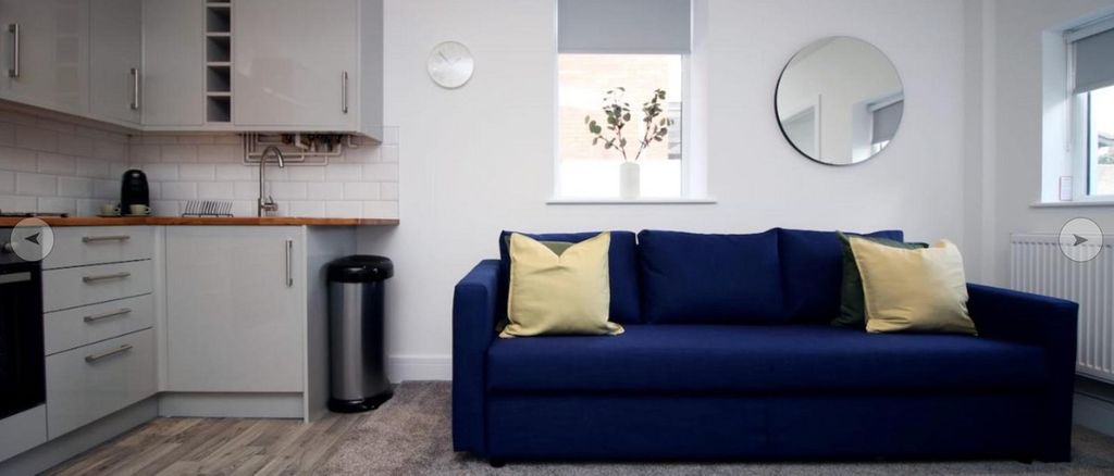 1 bed flat for saleCowbridge Road West, Cardiff CF5 photo 4