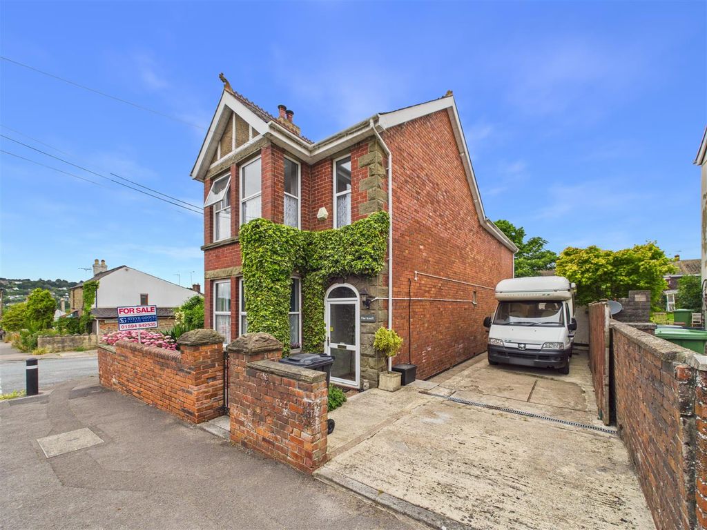 Property photo 1 of 44