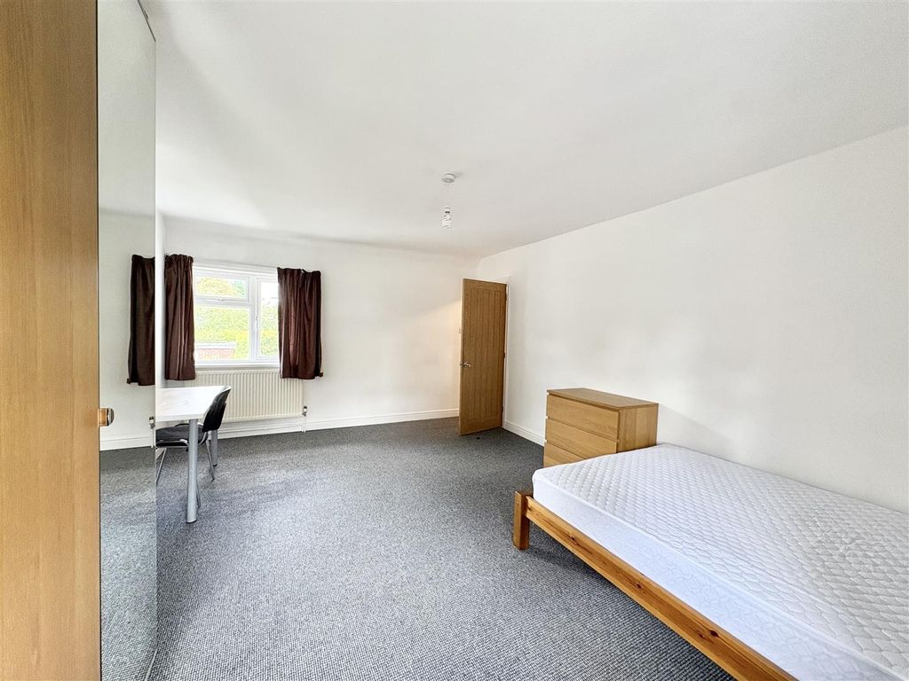 Property photo 3 of 19 Image00003.Jpeg