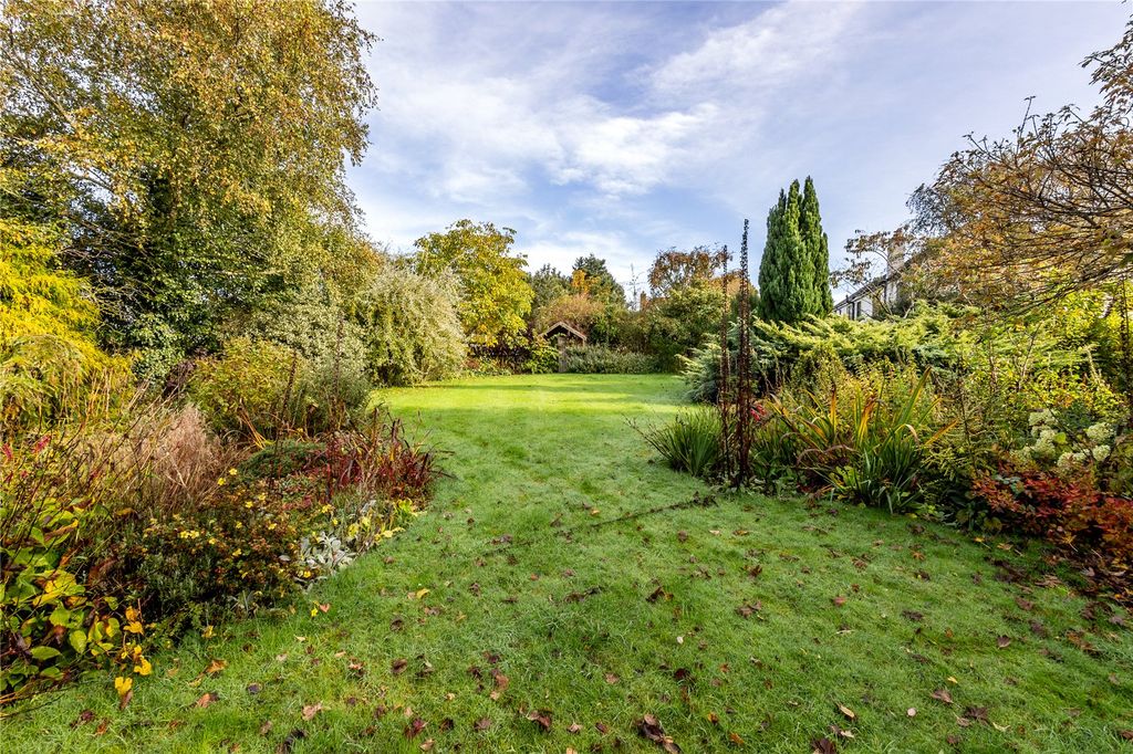 Property photo 2 of 48 Picture No. 26