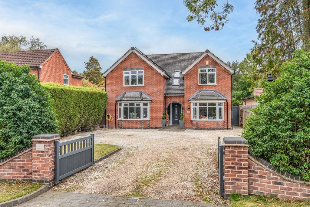 Property photo 1 of 28 Picture No. 05