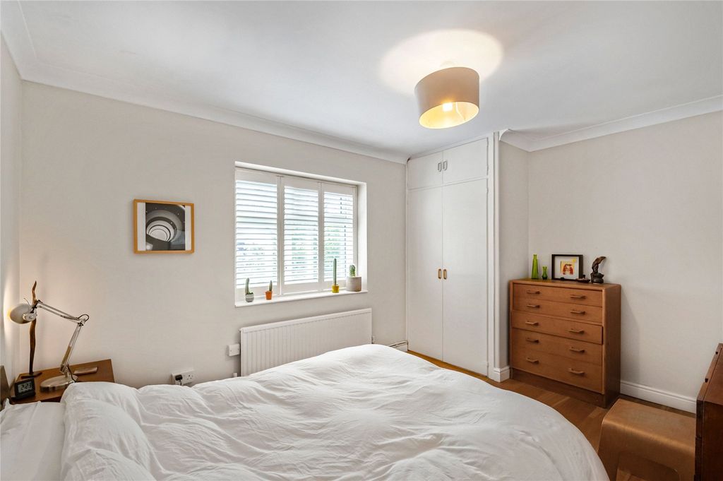 Property photo 3 of 10 Picture No. 02