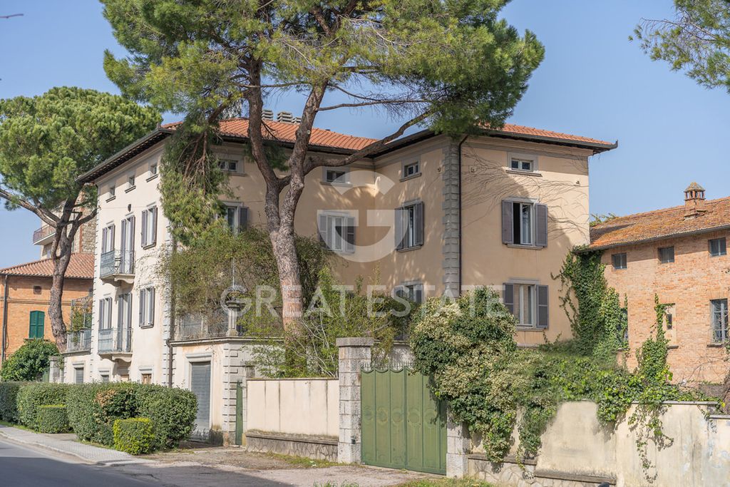 Property photo 1 of 50