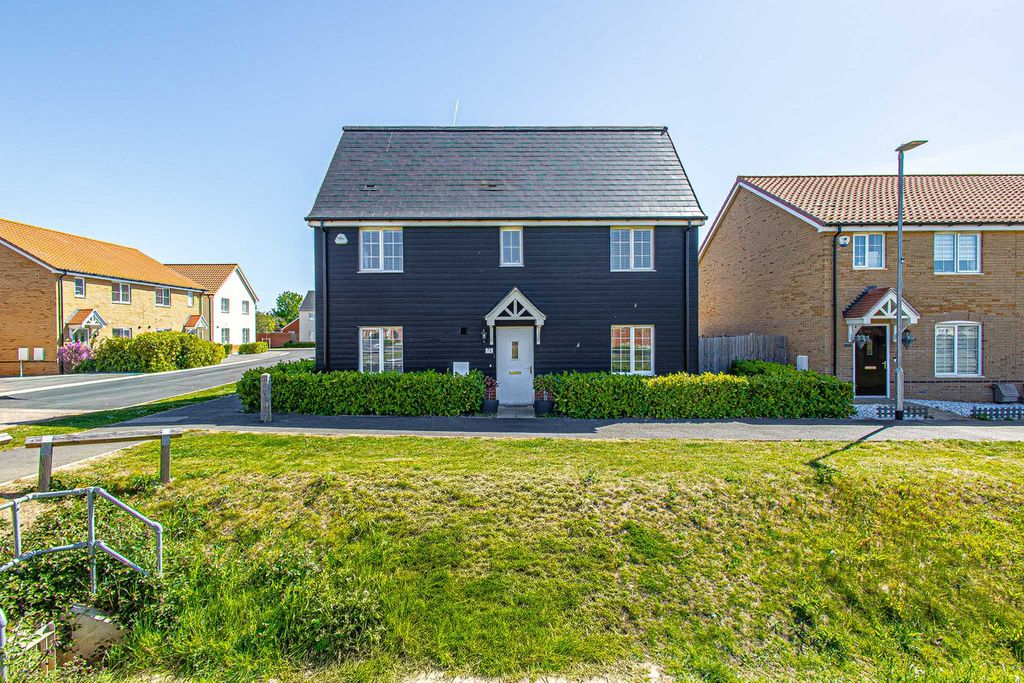 Property photo 1 of 31