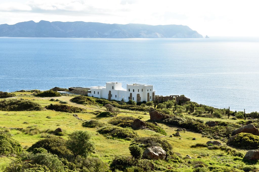 Property photo 1 of 30