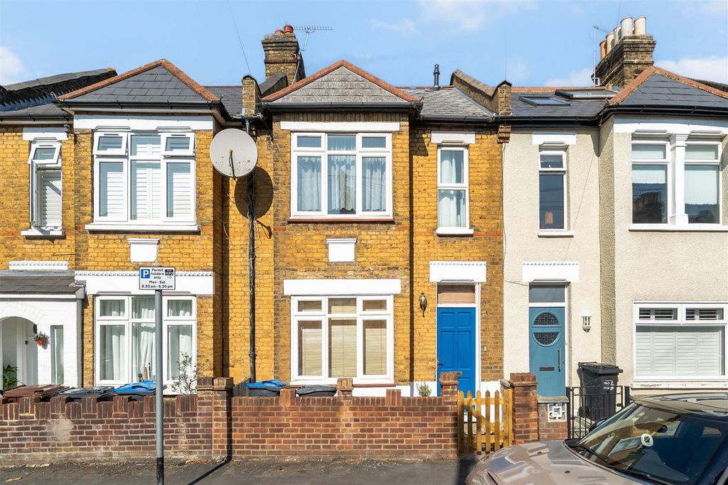 Property photo 1 of 12 Nursery Road Sw19
