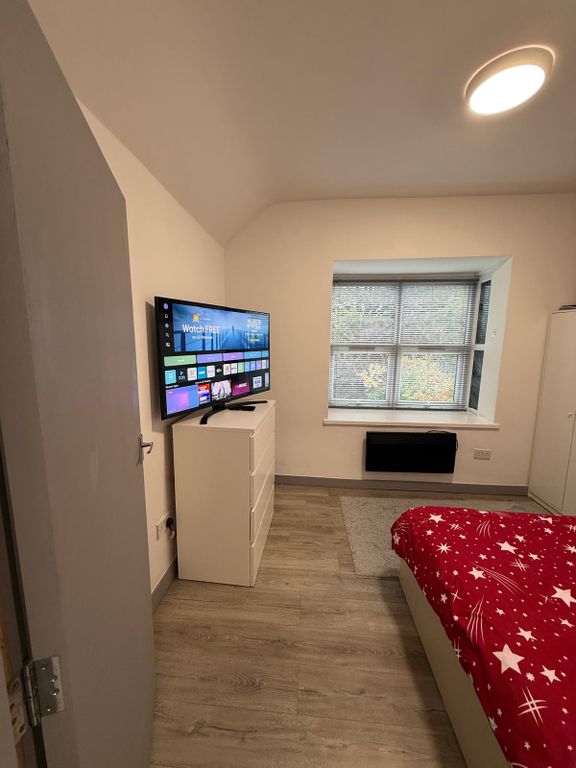 Property photo 2 of 5