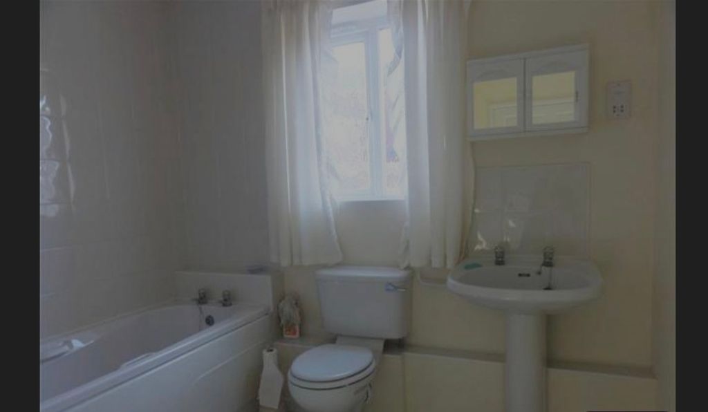 Property photo 3 of 3