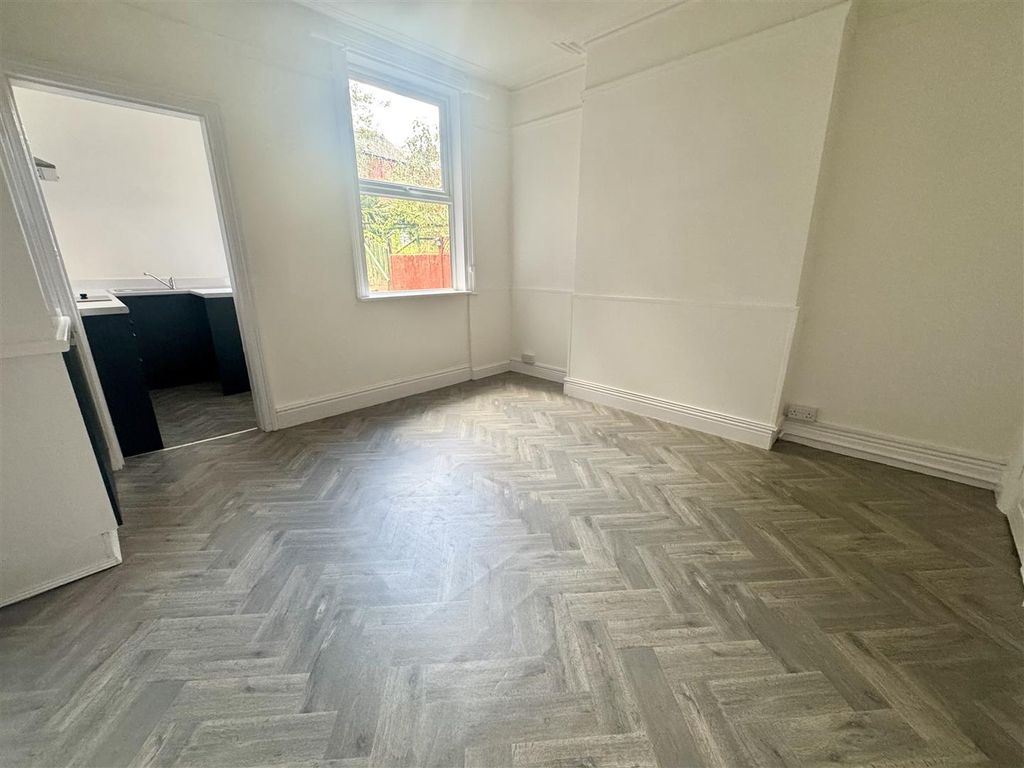 Property photo 3 of 11 Tempimageirhom1.Jpg