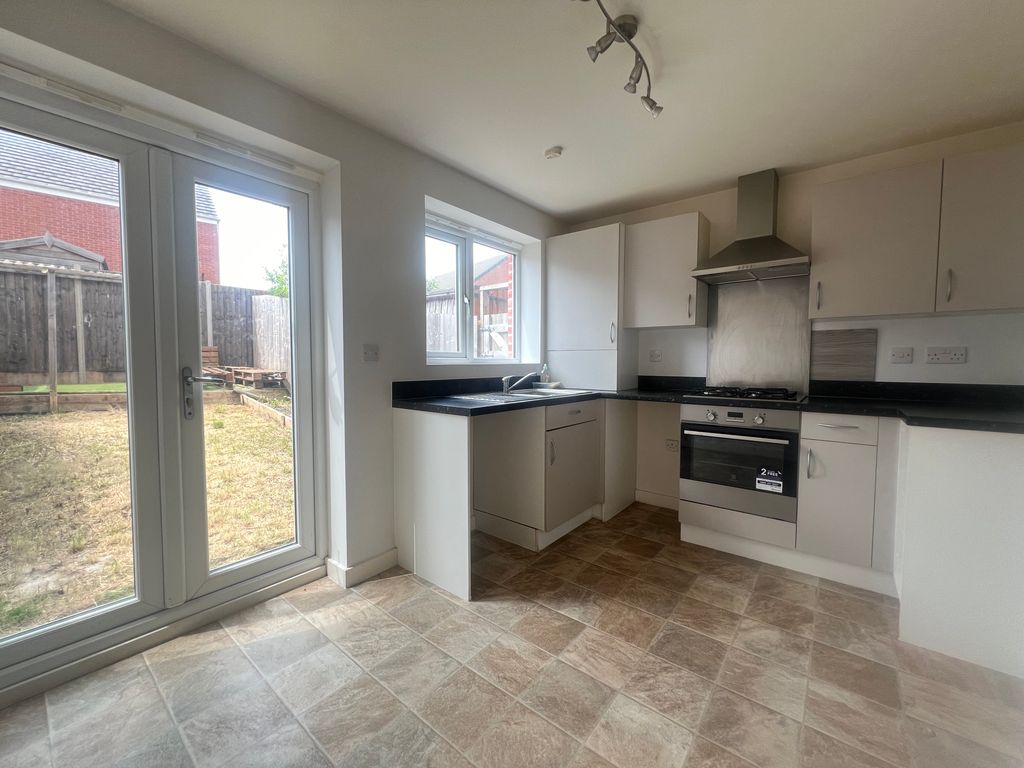 Property photo 3 of 13 Annex