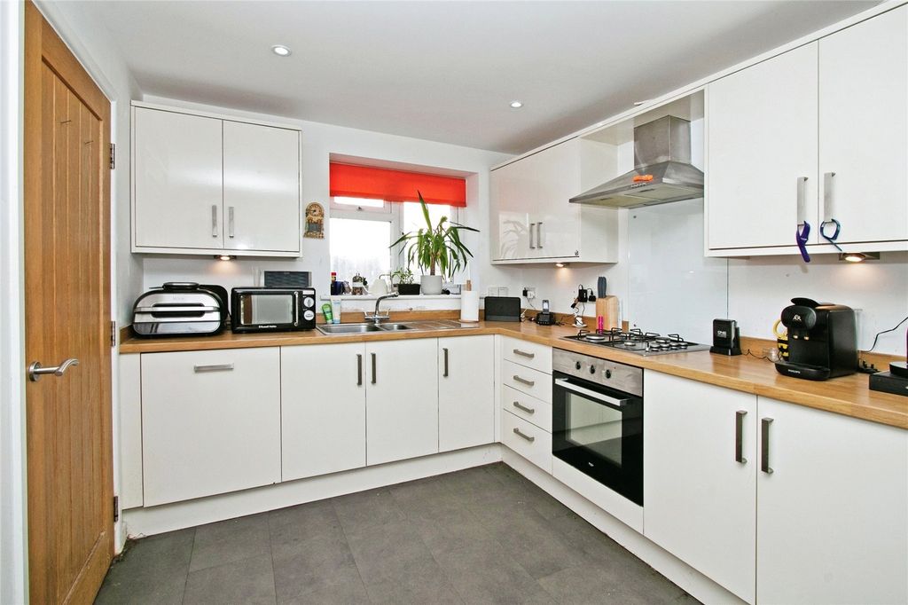 Property photo 2 of 18 Picture No. 09