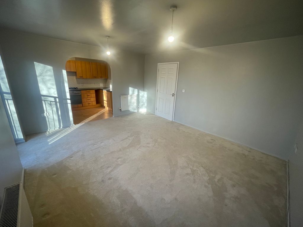 Property photo 3 of 8 Front