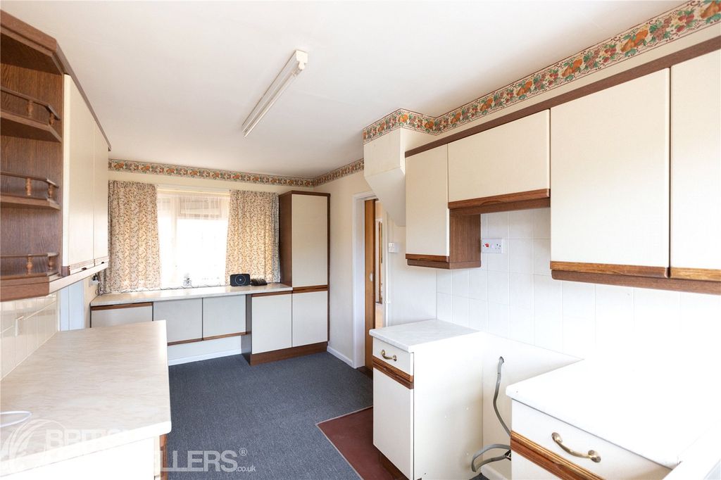 Property photo 3 of 17 Picture No. 15