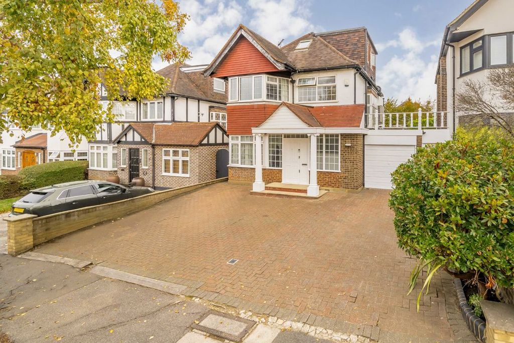 Property photo 1 of 14