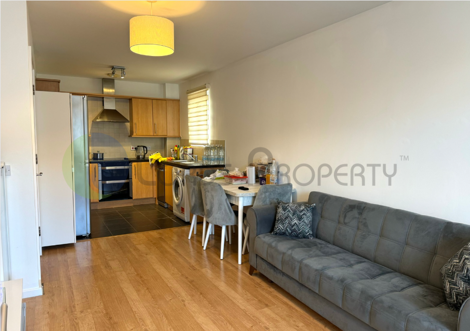 Property photo 3 of 11