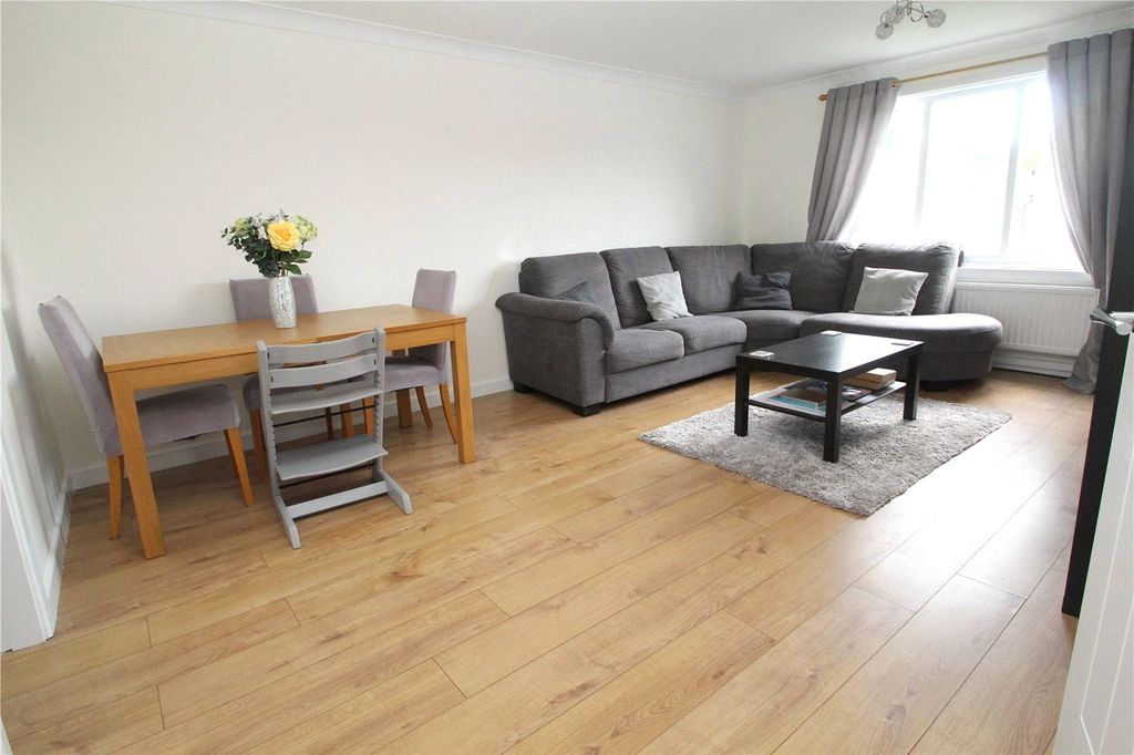 Property photo 3 of 8 Picture No. 08